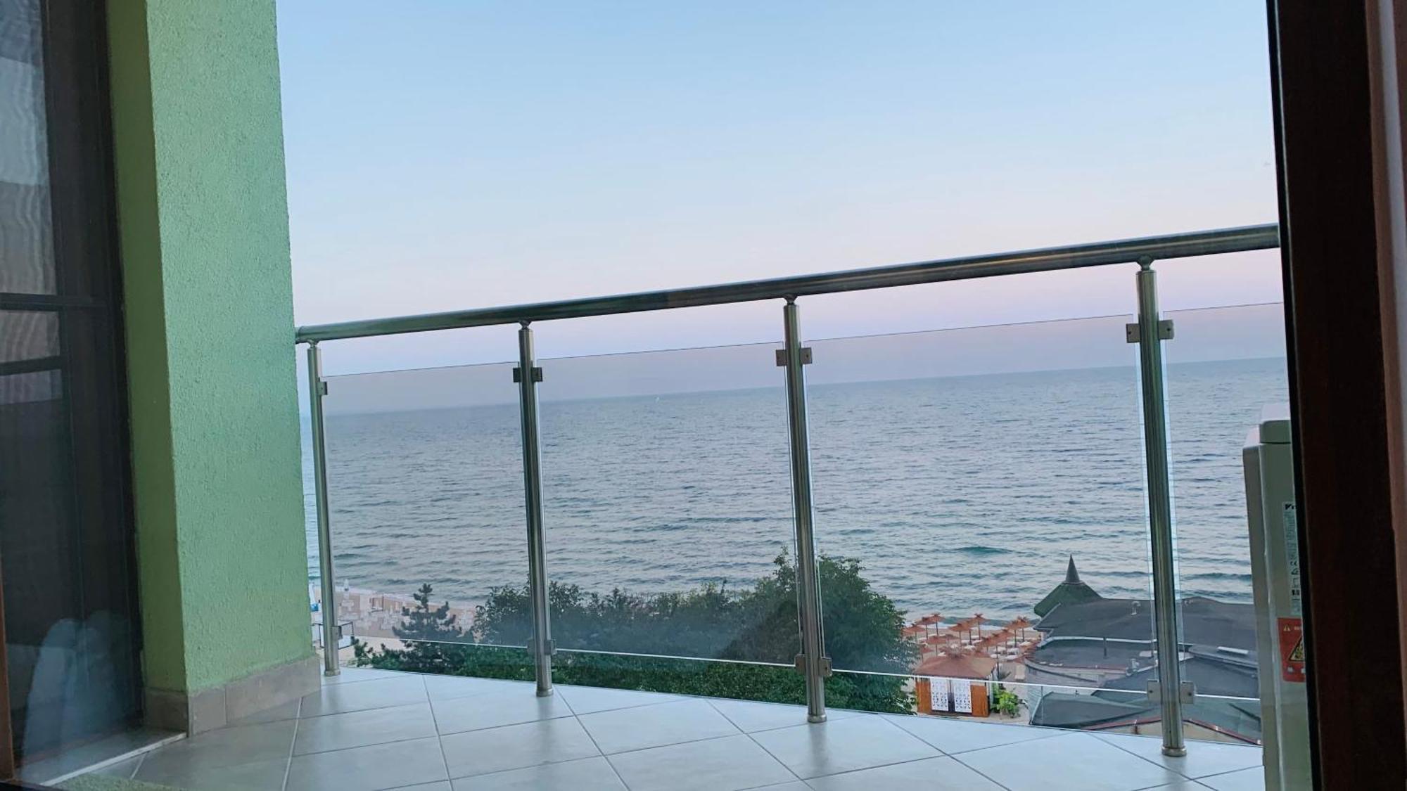 Kabakum Sea View Apartment Varna Bagian luar foto
